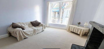 3 bed maisonette to rent