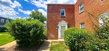 3815 28th Ave #17, Temple Hills, MD 20748