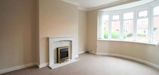 Terraced house to rent in Courtland Avenue, Ilford IG1