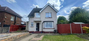 3 bed semi-detached house for sale