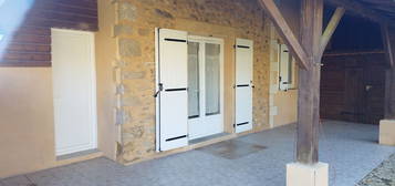 A louer petite maison mitoyenne 60m2