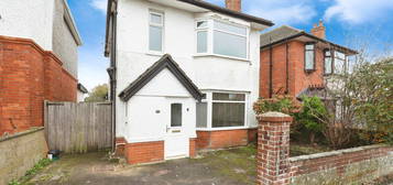 3 bed detached house for sale