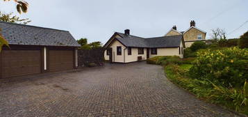 4 bed bungalow for sale