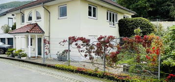 Freistehendes 6-Raum-Einfamilienhaus mit EBK und Garten in Ahrbrück, Pützfeld