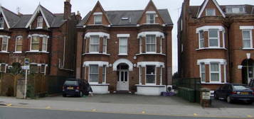 3 bedroom flat to rent