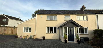 2 bedroom semi-detached house for sale