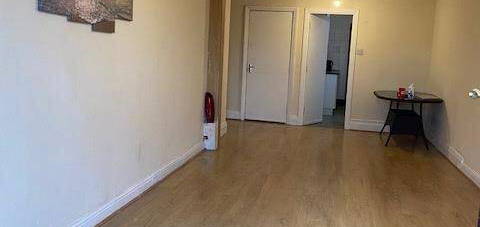 5 bedroom terraced house