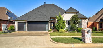 5328 SW Starling Way St, Oklahoma City, OK 73179