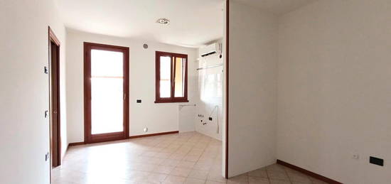 Appartamento 2 camere libero subito Rif. ZA1112