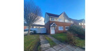 3 bed semi-detached house to rent