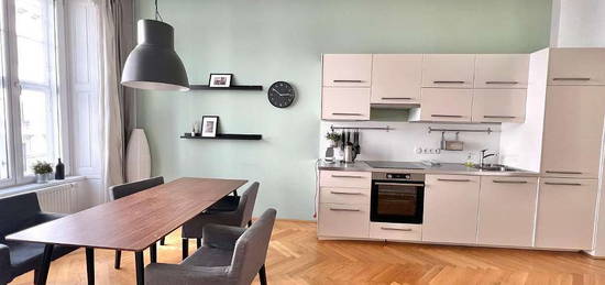 360° TOUR // MÖBLIERTE ALTBAUWOHNUNG nahe WIEN MITTE // FULLY FURNISHED CLASSIC STYLE APARTMENT