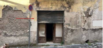 Rustico e casale all'asta in via Carlo Alberto