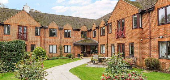 Flat for sale in Ashley Gardens, Shalford, Guildford, Surrey GU4