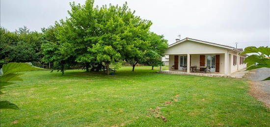 Maison de plain-pied  à vendre, 7 pièces, 6 chambres, 156 m²