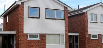 4 bedroom detached house to rent