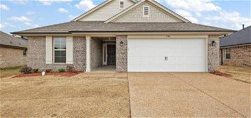 1682 Cambria Dr, Southaven, MS 38671