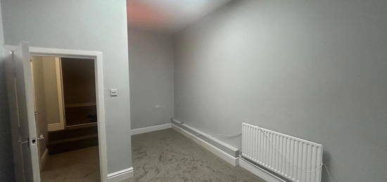 Flat to rent in Walton Village, Walton, Liverpool L4