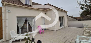 Maison Saint Mesmes 6 pièce(s) 130 m2