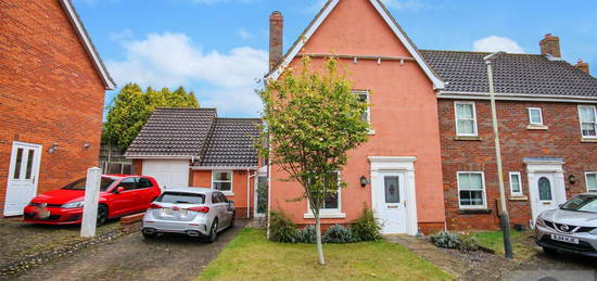 4 bed semi-detached house for sale