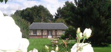 Maison meublée dans jardin paysager à THIBERVILLE