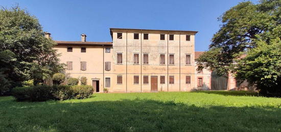 Villa in vendita in via Decima s.n.c