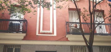 Alquiler de Estudio en calle de la Reina, 13