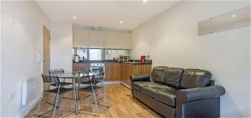 Flat to rent in Cutmore Ropeworks, Barking Central, Barking IG11