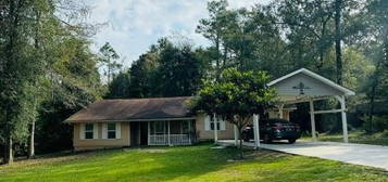 1501 E Lakeshore Dr, Carriere, MS 39426