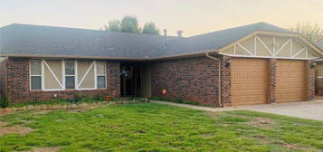 2402 SW 102nd St, Oklahoma City, OK 73159