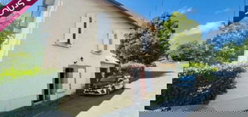 AGREABLE MAISON AVEC GARAGE ET JARDIN