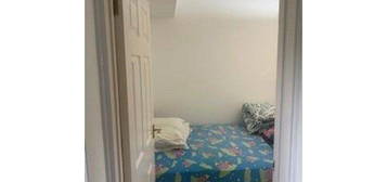 Room to rent in The Hoe, Watford WD19