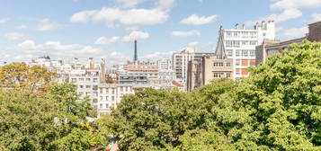 Appartement 2 pièces 50,12m² avec vue dégagée sur la tour Eiffel à 150m du métro Volontaires