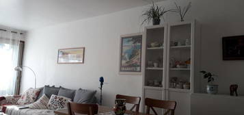 Appartement meublé  à louer, 3 pièces, 2 chambres, 71 m²