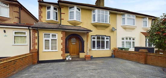 5 bedroom semi-detached house for sale