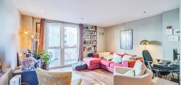 Flat for sale in 172, High Street, London E15