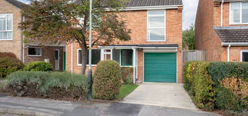 4 bed detached house to rent