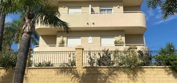 Apartamento en venta en Montemar