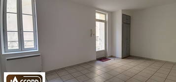 Appartement  à louer, 2 pièces, 1 chambre, 45 m²