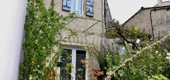 Maison de village  à vendre, 8 pièces, 2 chambres, 98 m²