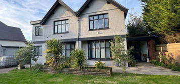 4 bed detached house to rent