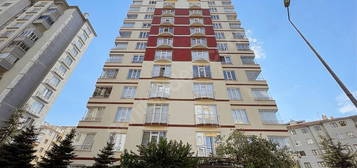 HÜRRİYET MAH.KİRALIK KOMBİLİ DAİRE 165 m²