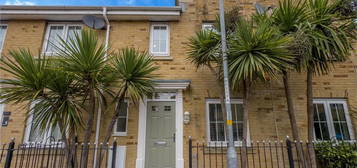 3 bed terraced house for sale