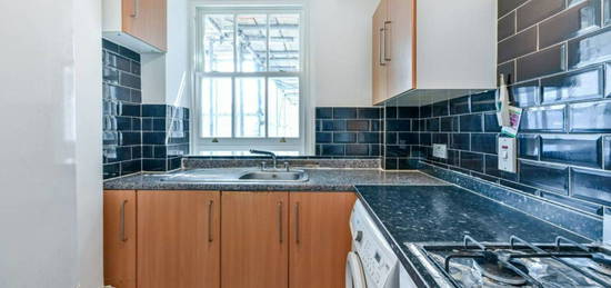 Flat to rent in Flat, Derby Lodge, Britannia Street, London WC1X