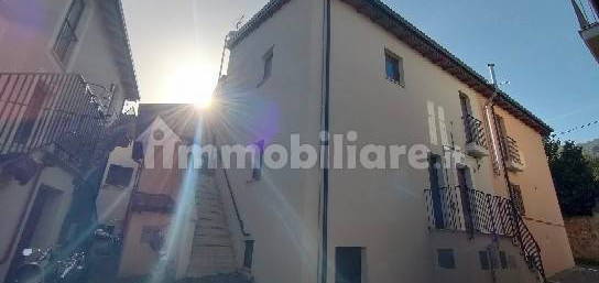 Terratetto unifamiliare 81 m², nuova, Bagno - Monticchio, L'Aquila