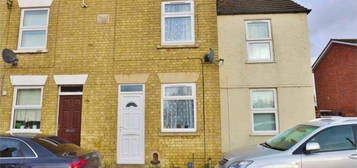 2 bedroom terraced house