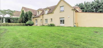 Maison  à vendre, 7 pièces, 5 chambres, 278 m²