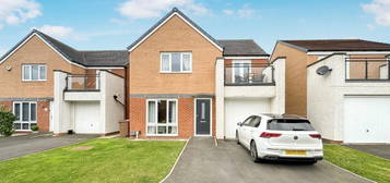 4 bed detached house for sale