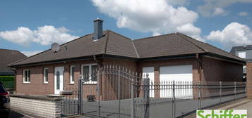 Provisionsfrei! freistehender Bungalow mit Walmdach und integrierter Garage