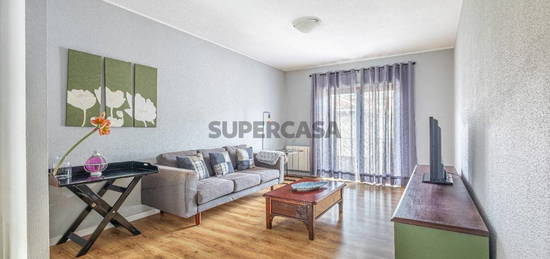 Magnífico apartamento T4 - Ribeira de Pena (centro)