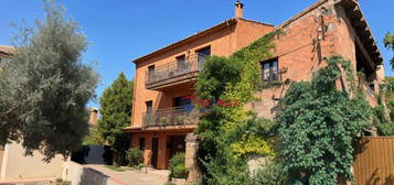 Casa adosada en venta en Parlavà - Carrer Verges, 8, Parlavà